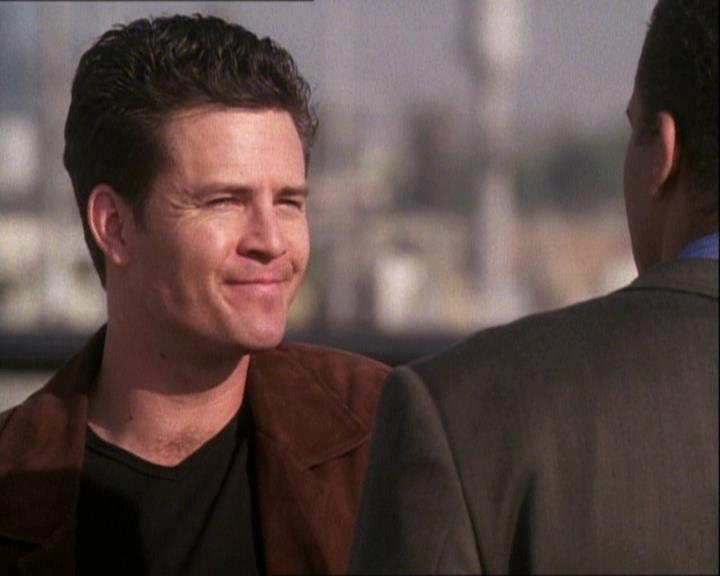 Charmed-Online-dot-net_121LoveHurts2239.jpg Charmed-Online-dot-net_121LoveHurts2239.jpg