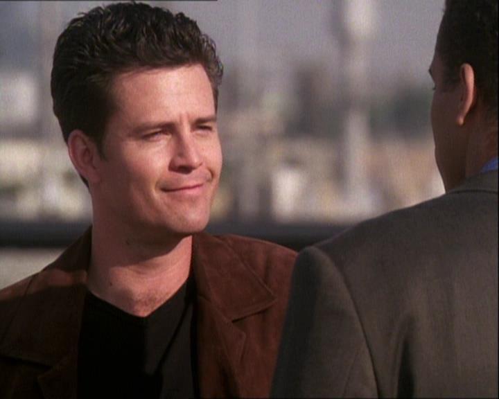 Charmed-Online-dot-net_121LoveHurts2245.jpg Charmed-Online-dot-net_121LoveHurts2245.jpg