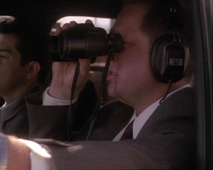 Charmed-Online-dot-net_121LoveHurts2289.jpg Charmed-Online-dot-net_121LoveHurts2289.jpg