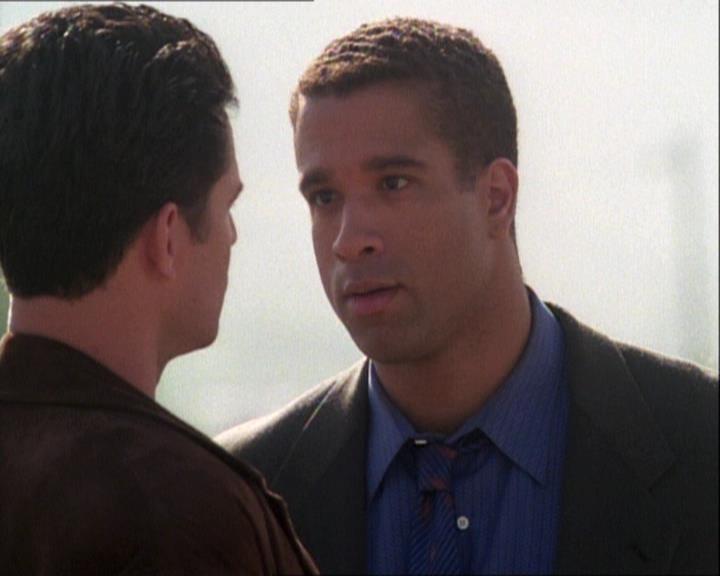 Charmed-Online-dot-net_121LoveHurts2292.jpg Charmed-Online-dot-net_121LoveHurts2292.jpg