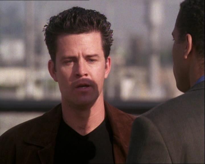 Charmed-Online-dot-net_121LoveHurts2299.jpg Charmed-Online-dot-net_121LoveHurts2299.jpg