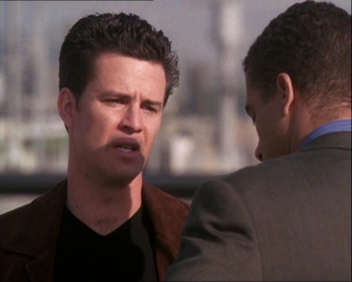 Charmed-Online-dot-net_121LoveHurts2305.jpg Charmed-Online-dot-net_121LoveHurts2305.jpg