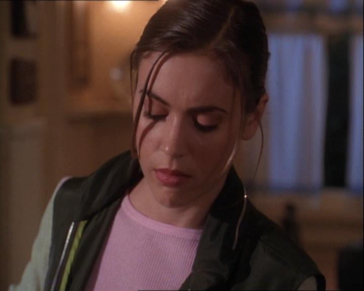 Charmed-Online-dot-net_121LoveHurts2388.jpg Charmed-Online-dot-net_121LoveHurts2388.jpg