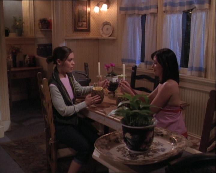 Charmed-Online-dot-net_121LoveHurts2418.jpg Charmed-Online-dot-net_121LoveHurts2418.jpg