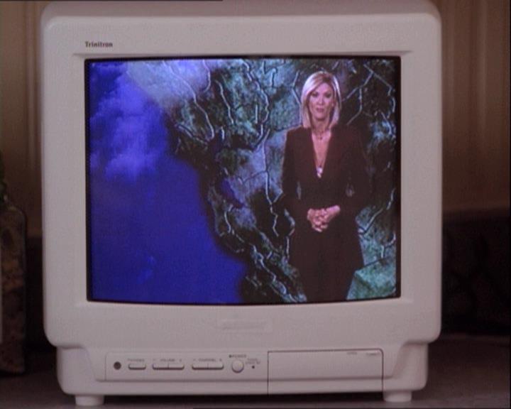 Charmed-Online-dot-net_122DejaVuAllOverAgain0149.jpg Charmed-Online-dot-net_122DejaVuAllOverAgain0149.jpg