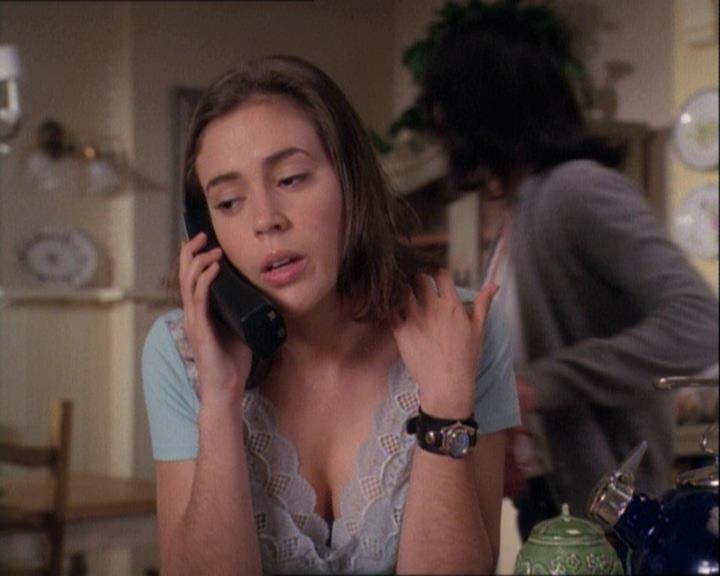 Charmed-Online-dot-net_122DejaVuAllOverAgain0155.jpg Charmed-Online-dot-net_122DejaVuAllOverAgain0155.jpg