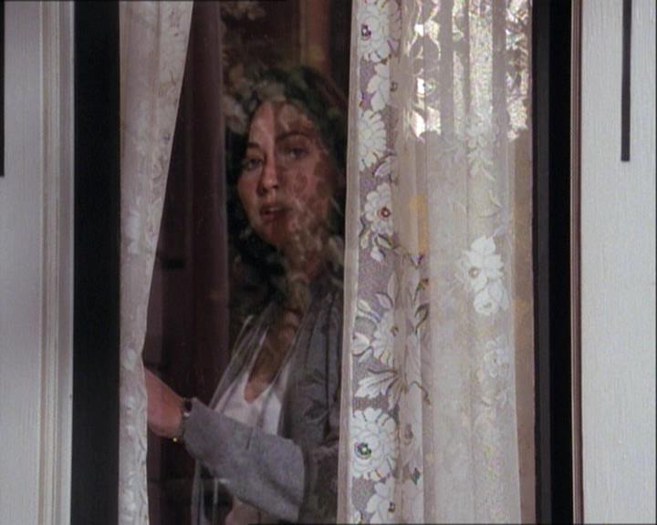 Charmed-Online-dot-net_122DejaVuAllOverAgain0202.jpg Charmed-Online-dot-net_122DejaVuAllOverAgain0202.jpg