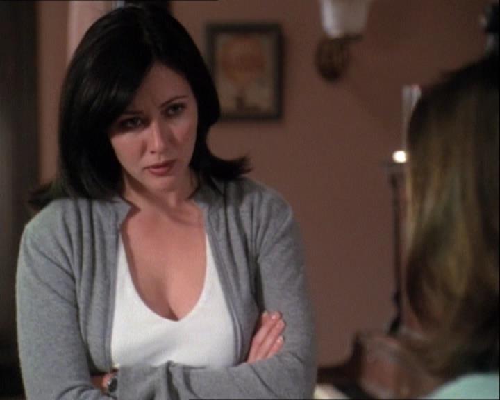 Charmed-Online-dot-net_122DejaVuAllOverAgain0334.jpg Charmed-Online-dot-net_122DejaVuAllOverAgain0334.jpg