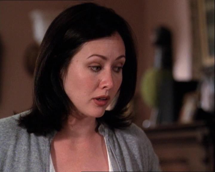 Charmed-Online-dot-net_122DejaVuAllOverAgain0350.jpg Charmed-Online-dot-net_122DejaVuAllOverAgain0350.jpg