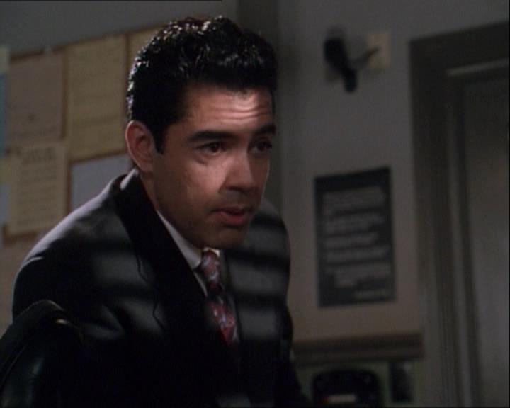 Charmed-Online-dot-net_122DejaVuAllOverAgain0430.jpg Charmed-Online-dot-net_122DejaVuAllOverAgain0430.jpg