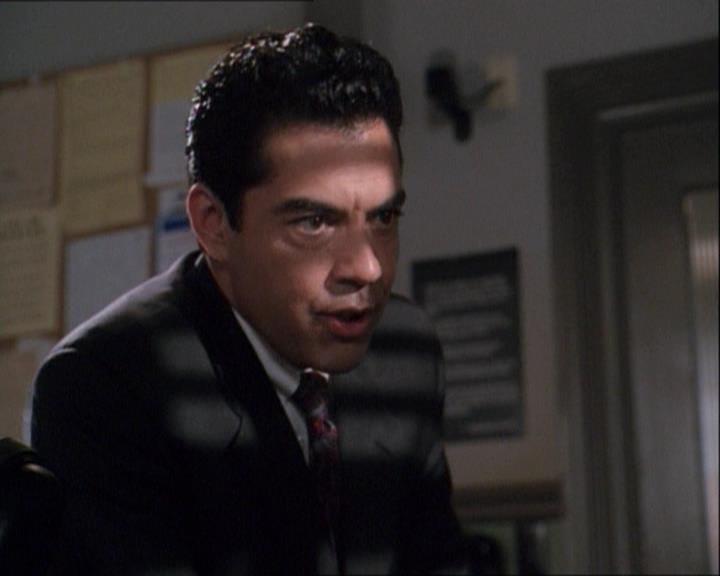 Charmed-Online-dot-net_122DejaVuAllOverAgain0438.jpg Charmed-Online-dot-net_122DejaVuAllOverAgain0438.jpg