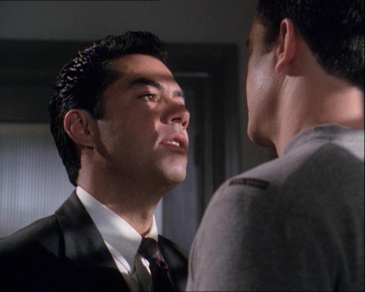 Charmed-Online-dot-net_122DejaVuAllOverAgain0471.jpg Charmed-Online-dot-net_122DejaVuAllOverAgain0471.jpg