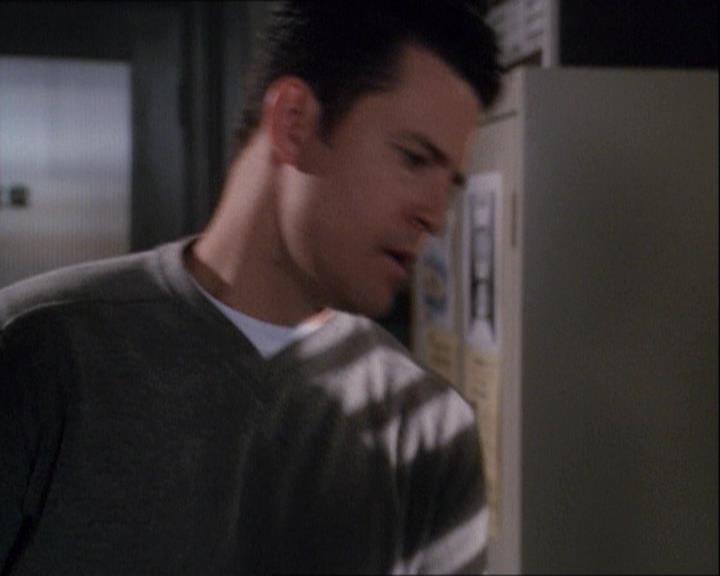 Charmed-Online-dot-net_122DejaVuAllOverAgain0491.jpg Charmed-Online-dot-net_122DejaVuAllOverAgain0491.jpg