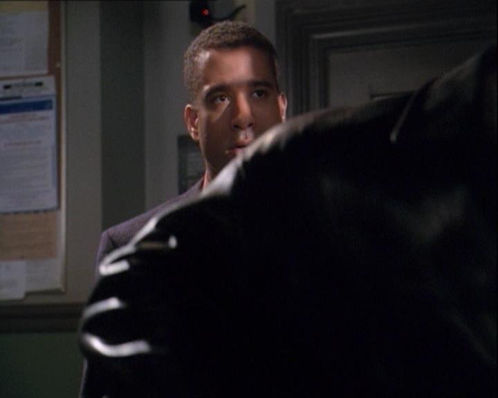 Charmed-Online-dot-net_122DejaVuAllOverAgain0494.jpg Charmed-Online-dot-net_122DejaVuAllOverAgain0494.jpg