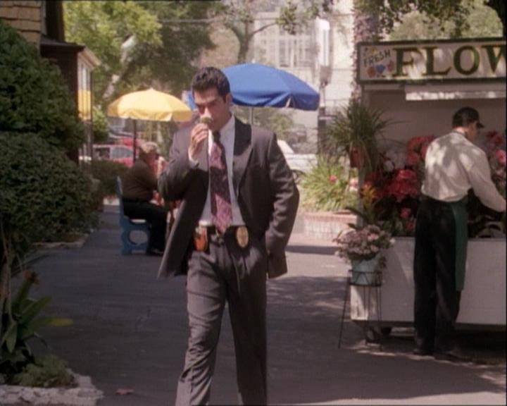 Charmed-Online-dot-net_122DejaVuAllOverAgain0515.jpg Charmed-Online-dot-net_122DejaVuAllOverAgain0515.jpg