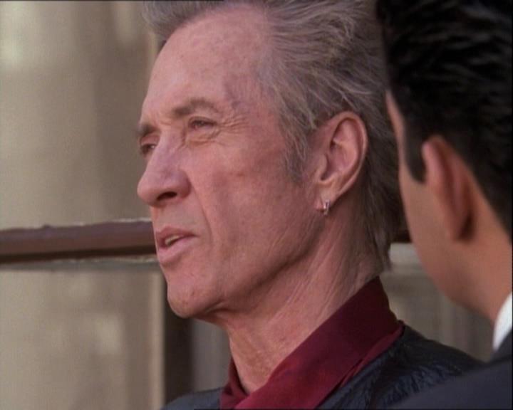 Charmed-Online-dot-net_122DejaVuAllOverAgain0528.jpg Charmed-Online-dot-net_122DejaVuAllOverAgain0528.jpg