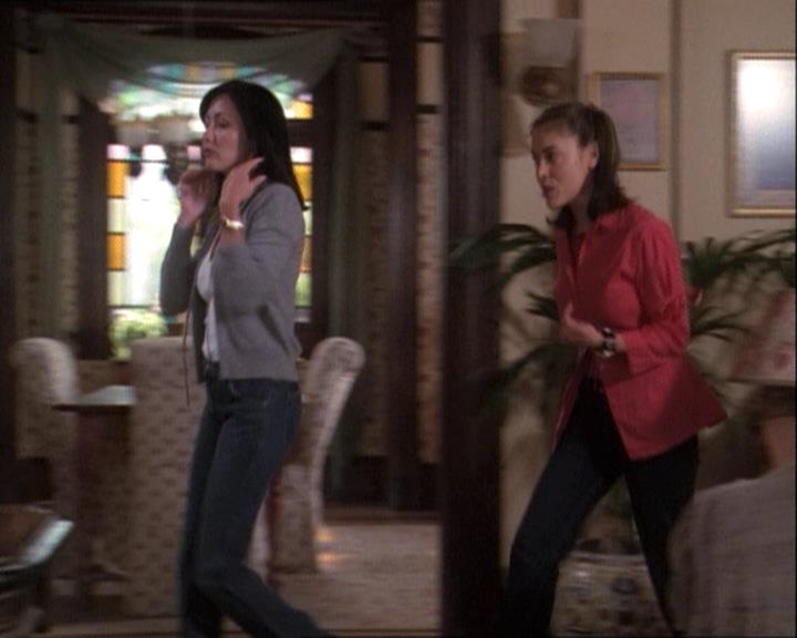 Charmed-Online-dot-net_122DejaVuAllOverAgain0795.jpg Charmed-Online-dot-net_122DejaVuAllOverAgain0795.jpg