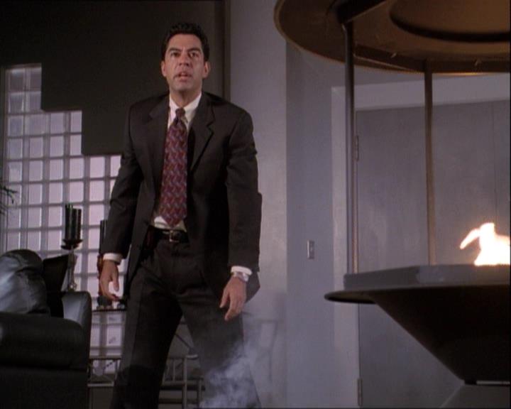 Charmed-Online-dot-net_122DejaVuAllOverAgain0922.jpg Charmed-Online-dot-net_122DejaVuAllOverAgain0922.jpg