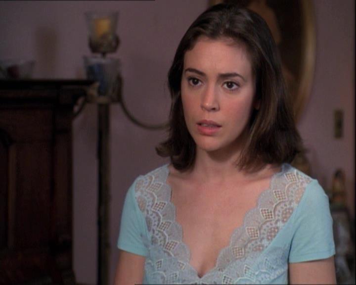 Charmed-Online-dot-net_122DejaVuAllOverAgain1049.jpg Charmed-Online-dot-net_122DejaVuAllOverAgain1049.jpg