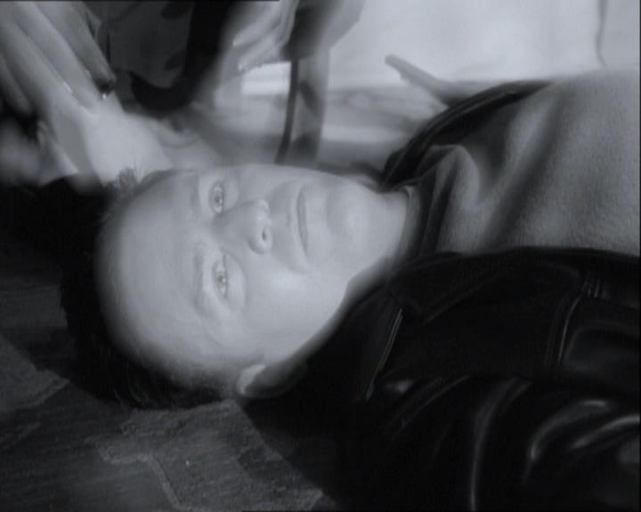 Charmed-Online-dot-net_122DejaVuAllOverAgain1057.jpg Charmed-Online-dot-net_122DejaVuAllOverAgain1057.jpg