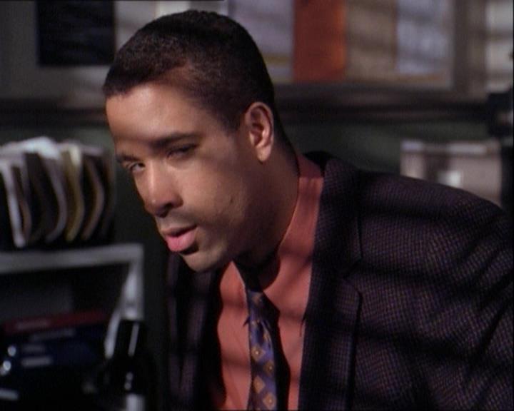 Charmed-Online-dot-net_122DejaVuAllOverAgain1083.jpg Charmed-Online-dot-net_122DejaVuAllOverAgain1083.jpg