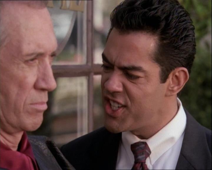 Charmed-Online-dot-net_122DejaVuAllOverAgain1173.jpg Charmed-Online-dot-net_122DejaVuAllOverAgain1173.jpg