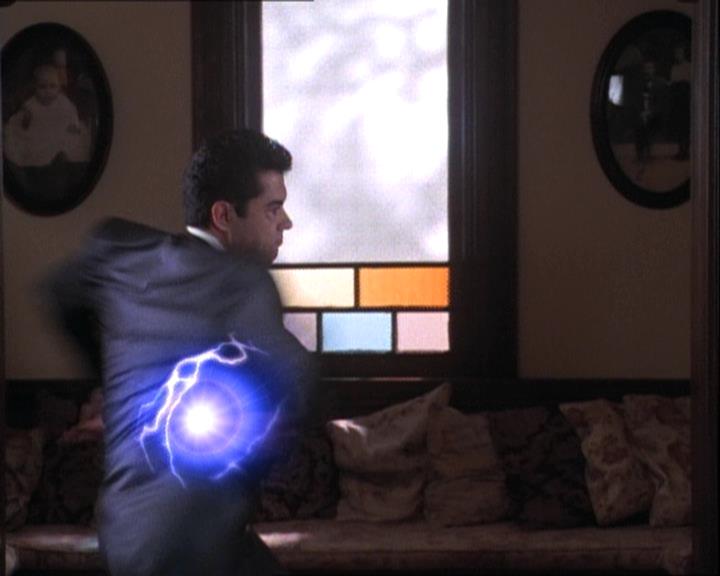 Charmed-Online-dot-net_122DejaVuAllOverAgain1416.jpg Charmed-Online-dot-net_122DejaVuAllOverAgain1416.jpg