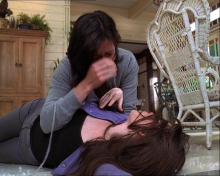 Charmed-Online-dot-net_122DejaVuAllOverAgain1440.jpg Charmed-Online-dot-net_122DejaVuAllOverAgain1440.jpg