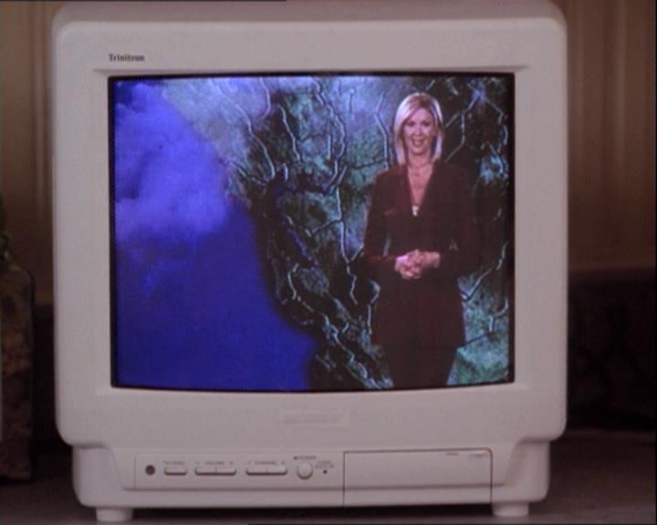 Charmed-Online-dot-net_122DejaVuAllOverAgain1486.jpg Charmed-Online-dot-net_122DejaVuAllOverAgain1486.jpg