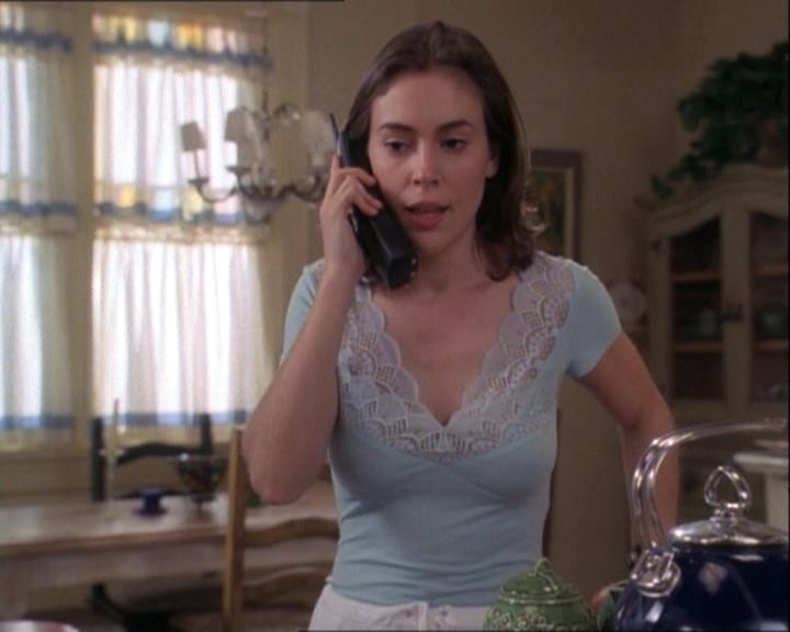 Charmed-Online-dot-net_122DejaVuAllOverAgain1492.jpg Charmed-Online-dot-net_122DejaVuAllOverAgain1492.jpg