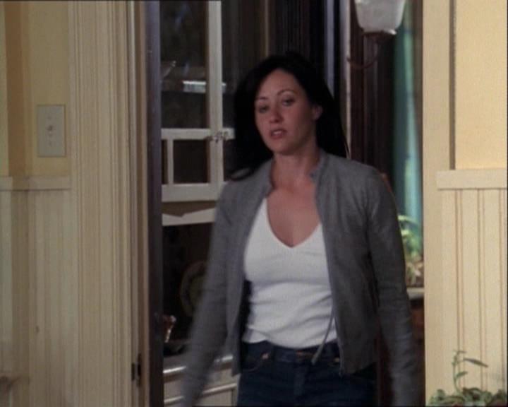 Charmed-Online-dot-net_122DejaVuAllOverAgain1495.jpg Charmed-Online-dot-net_122DejaVuAllOverAgain1495.jpg