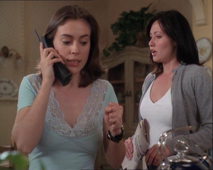 Charmed-Online-dot-net_122DejaVuAllOverAgain1506.jpg Charmed-Online-dot-net_122DejaVuAllOverAgain1506.jpg