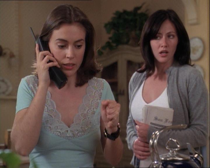 Charmed-Online-dot-net_122DejaVuAllOverAgain1509.jpg Charmed-Online-dot-net_122DejaVuAllOverAgain1509.jpg