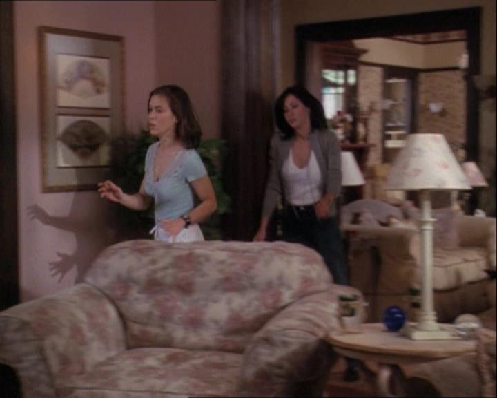 Charmed-Online-dot-net_122DejaVuAllOverAgain1526.jpg Charmed-Online-dot-net_122DejaVuAllOverAgain1526.jpg