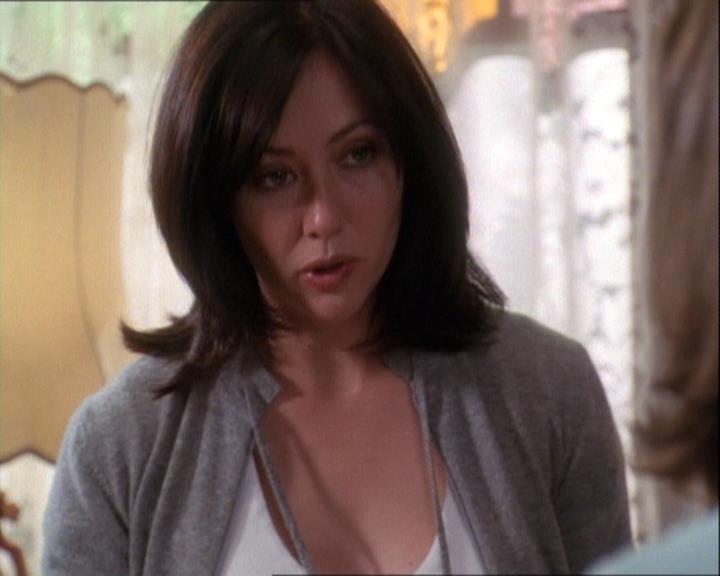 Charmed-Online-dot-net_122DejaVuAllOverAgain1589.jpg Charmed-Online-dot-net_122DejaVuAllOverAgain1589.jpg