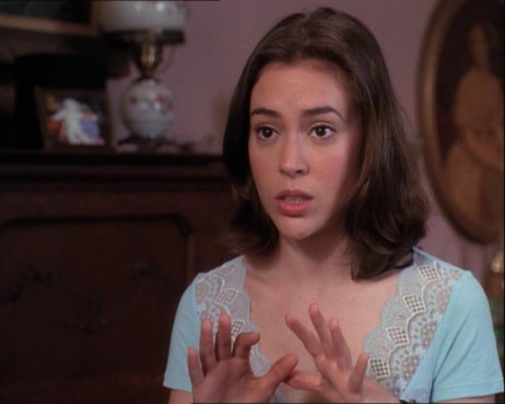 Charmed-Online-dot-net_122DejaVuAllOverAgain1593.jpg Charmed-Online-dot-net_122DejaVuAllOverAgain1593.jpg