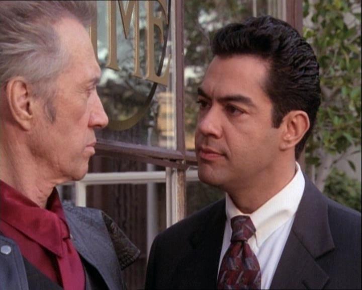 Charmed-Online-dot-net_122DejaVuAllOverAgain1624.jpg Charmed-Online-dot-net_122DejaVuAllOverAgain1624.jpg