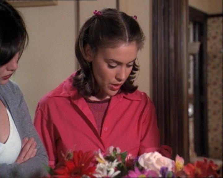 Charmed-Online-dot-net_122DejaVuAllOverAgain1746.jpg Charmed-Online-dot-net_122DejaVuAllOverAgain1746.jpg