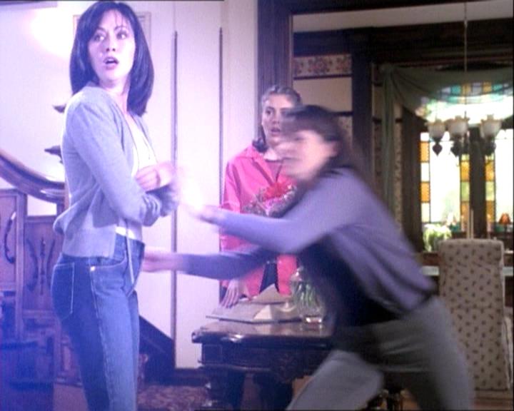 Charmed-Online-dot-net_122DejaVuAllOverAgain1760.jpg Charmed-Online-dot-net_122DejaVuAllOverAgain1760.jpg