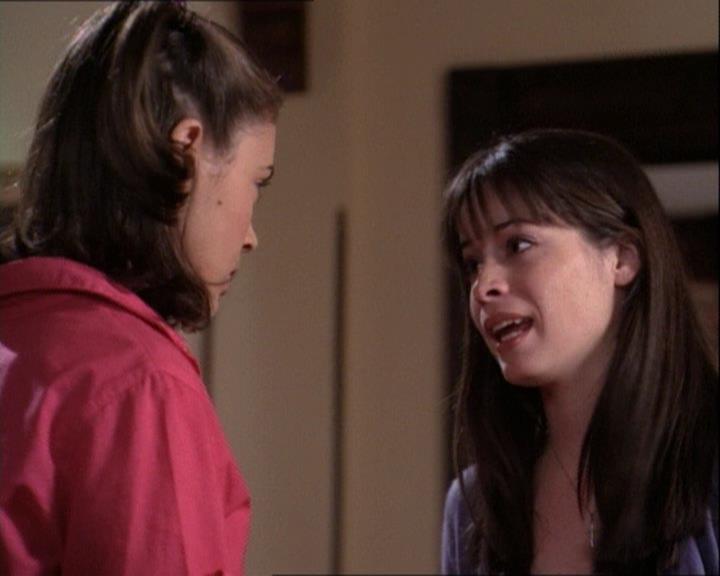 Charmed-Online-dot-net_122DejaVuAllOverAgain1832.jpg Charmed-Online-dot-net_122DejaVuAllOverAgain1832.jpg