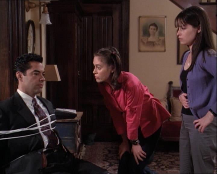 Charmed-Online-dot-net_122DejaVuAllOverAgain1860.jpg Charmed-Online-dot-net_122DejaVuAllOverAgain1860.jpg