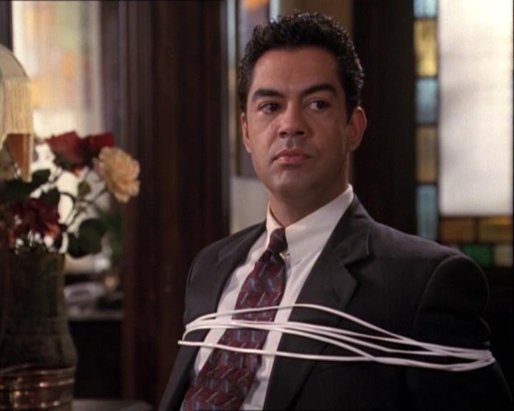 Charmed-Online-dot-net_122DejaVuAllOverAgain2031.jpg Charmed-Online-dot-net_122DejaVuAllOverAgain2031.jpg