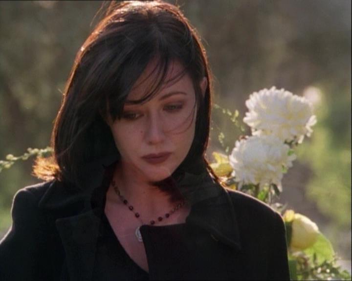 Charmed-Online-dot-net_122DejaVuAllOverAgain2237.jpg Charmed-Online-dot-net_122DejaVuAllOverAgain2237.jpg