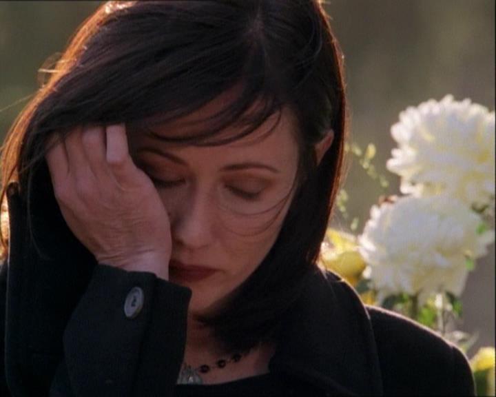 Charmed-Online-dot-net_122DejaVuAllOverAgain2243.jpg Charmed-Online-dot-net_122DejaVuAllOverAgain2243.jpg