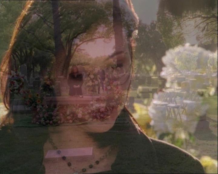 Charmed-Online-dot-net_122DejaVuAllOverAgain2251.jpg Charmed-Online-dot-net_122DejaVuAllOverAgain2251.jpg