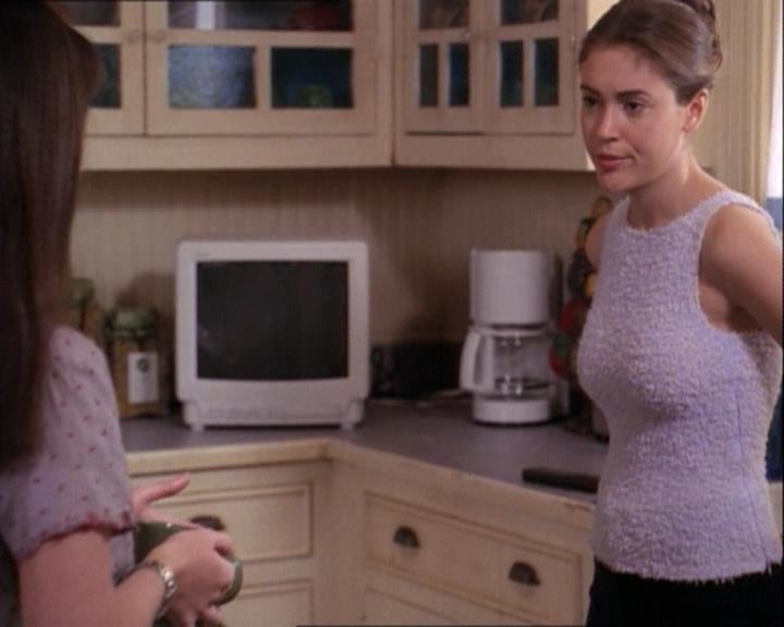 Charmed-Online-dot-net_122DejaVuAllOverAgain2272.jpg Charmed-Online-dot-net_122DejaVuAllOverAgain2272.jpg