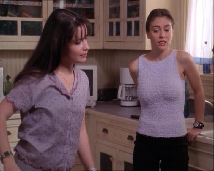 Charmed-Online-dot-net_122DejaVuAllOverAgain2304.jpg Charmed-Online-dot-net_122DejaVuAllOverAgain2304.jpg