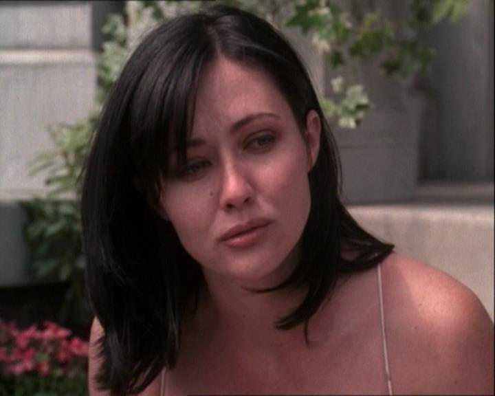 Charmed-Online-dot-net_122DejaVuAllOverAgain2363.jpg Charmed-Online-dot-net_122DejaVuAllOverAgain2363.jpg