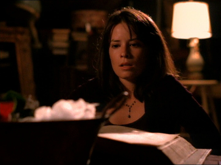 charmed-online_dot_net_OpeningCreditsS1-00041.png