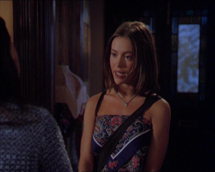 Charmed-Online_dot_net-2x01WitchTrial0048.jpg